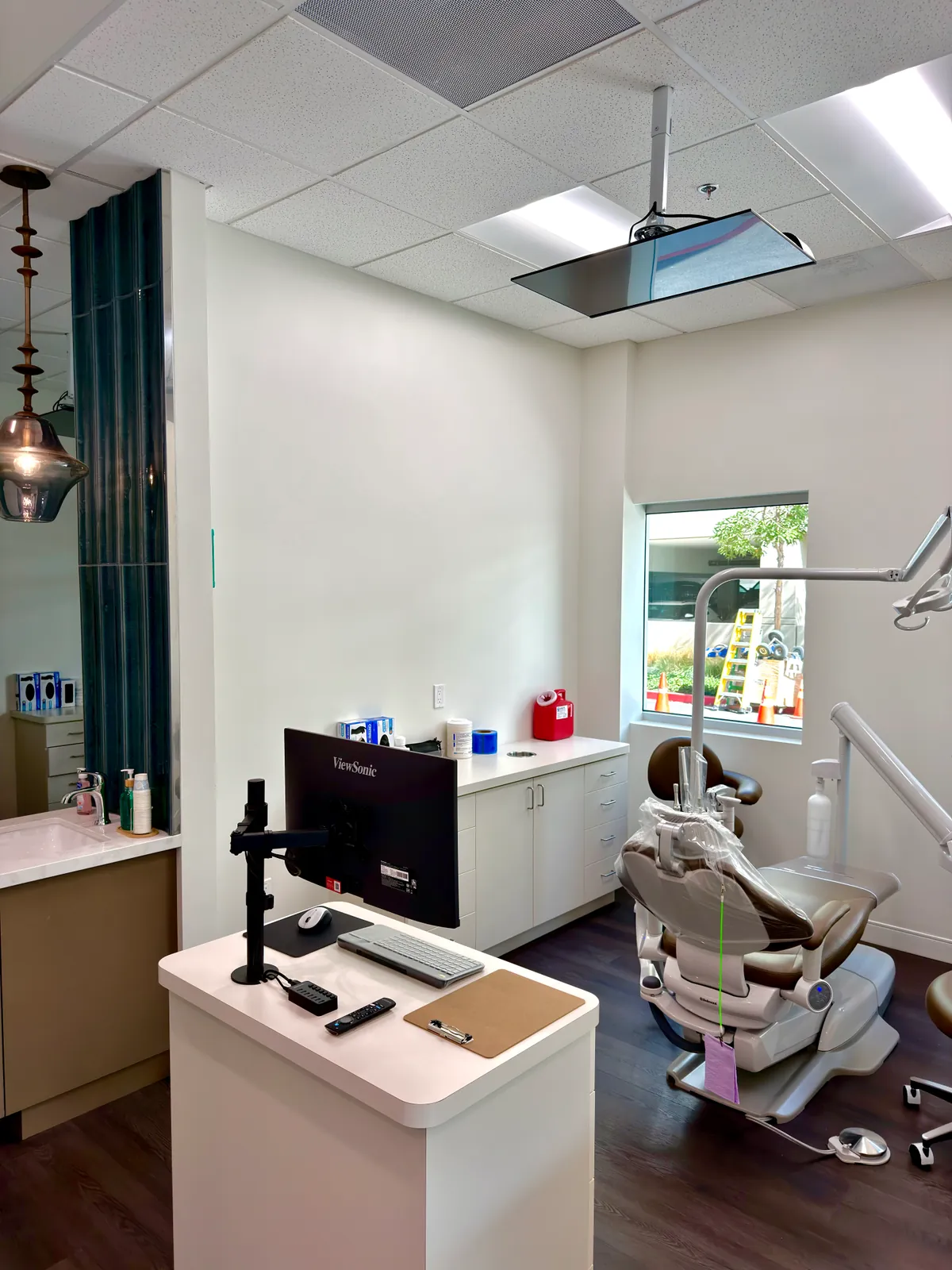 Dental practice expansion build-out by SE Builders