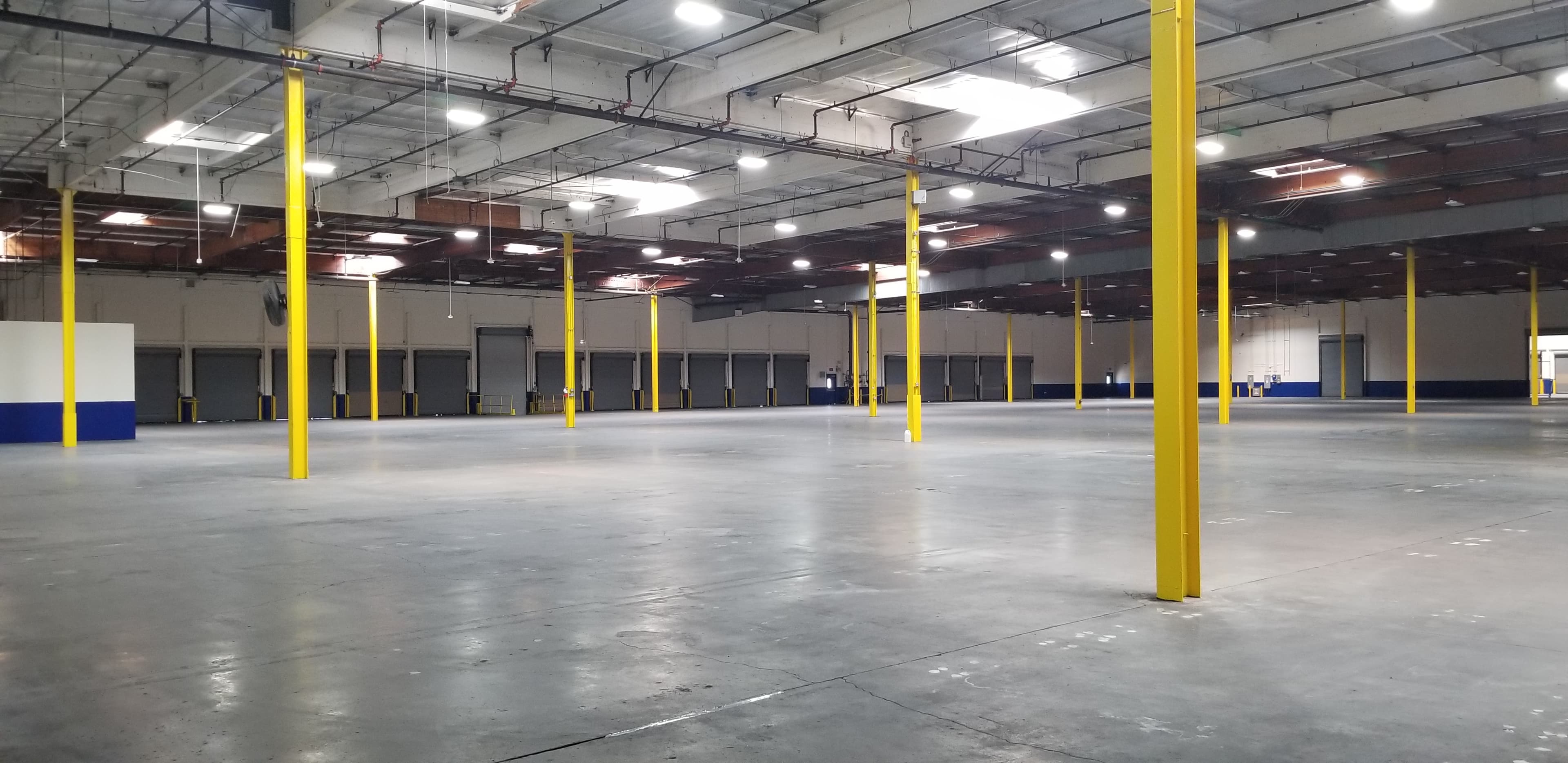 Warehouses & Distribution Centers